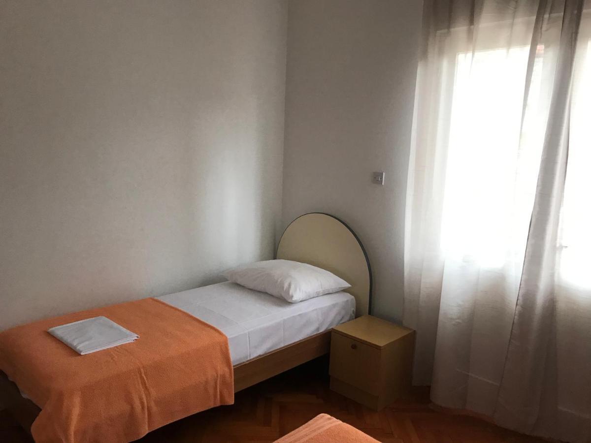 Apartmani Vilma Pakoštane Exterior foto